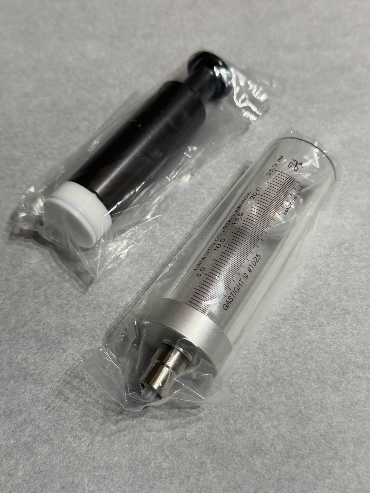 Hamilton 82521 Series 1025TLL 25mL Gaslight Syringe Luer Lock W/o Flange New