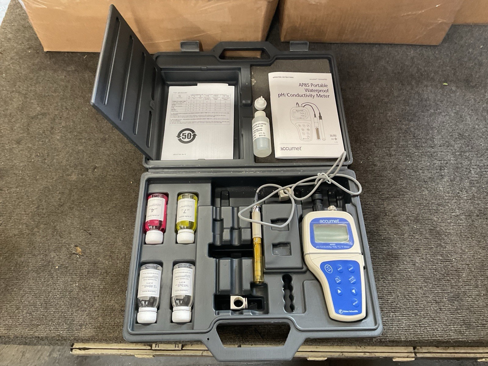 Fisher Scientific Accumet 35636-85 Waterproof Handheld pH Conductivity Meter
