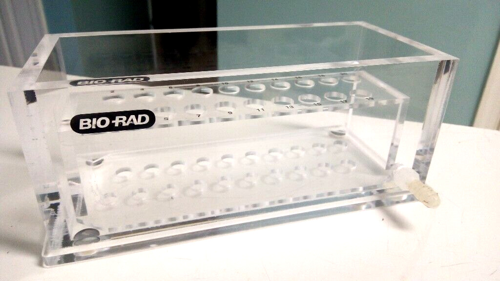 Bio Rad Approx 8 x 4 x 4″ Chamber w/ Tube Rack Unknown P/Ns For Electrophoresis?