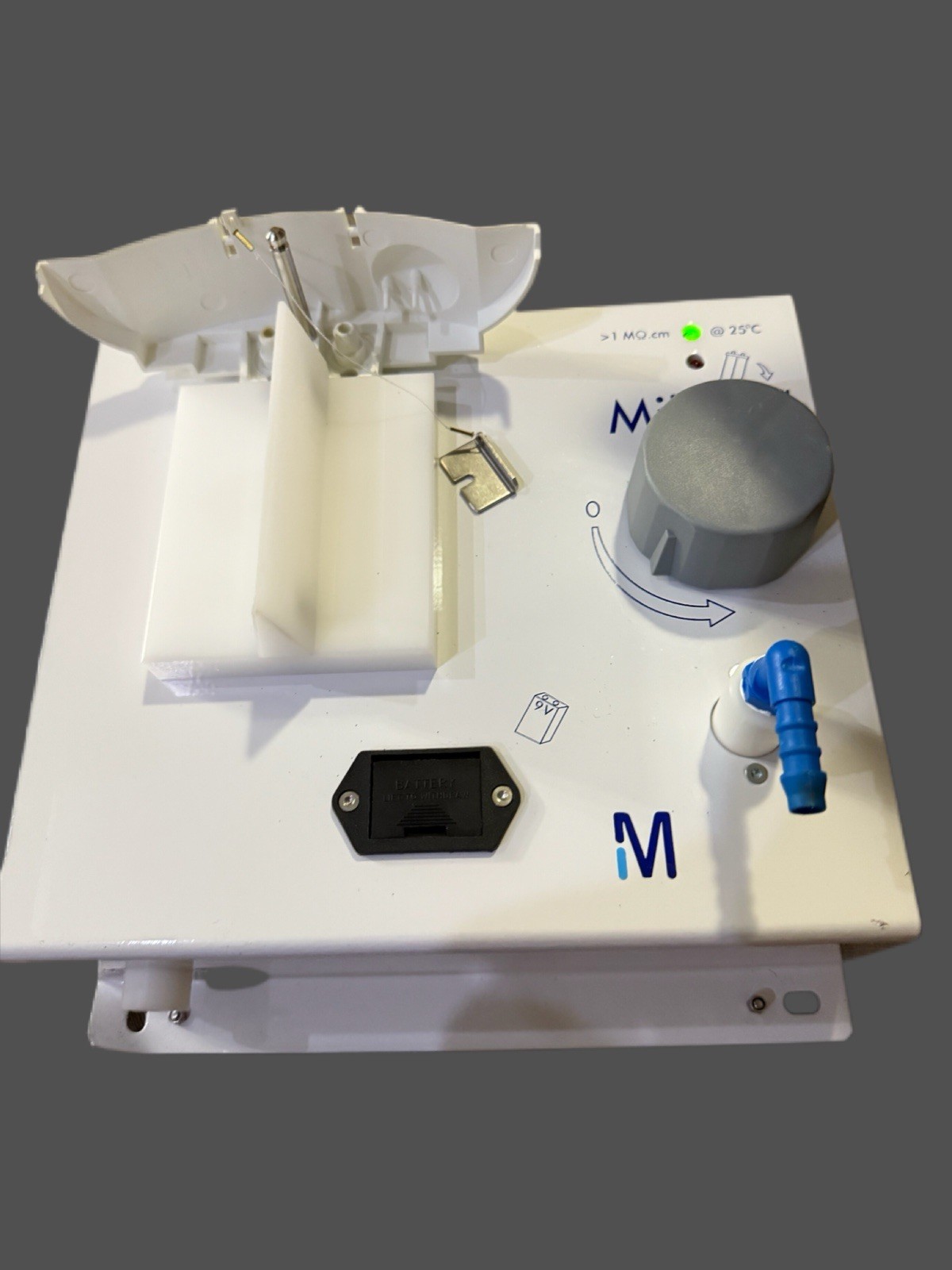 Millipore Milli-DI – Water Purification System – ZFDI00001+ Di-PAK Catridge-New