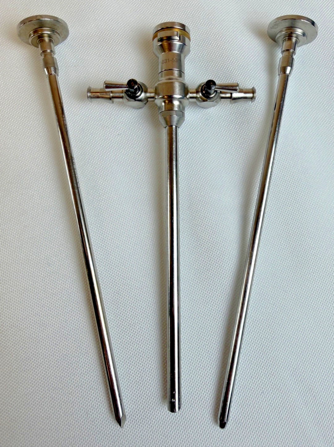 Stryker 377-031-530 Dual Rotating Arthroscopic Cannula w Sharp & Blunt Obturator
