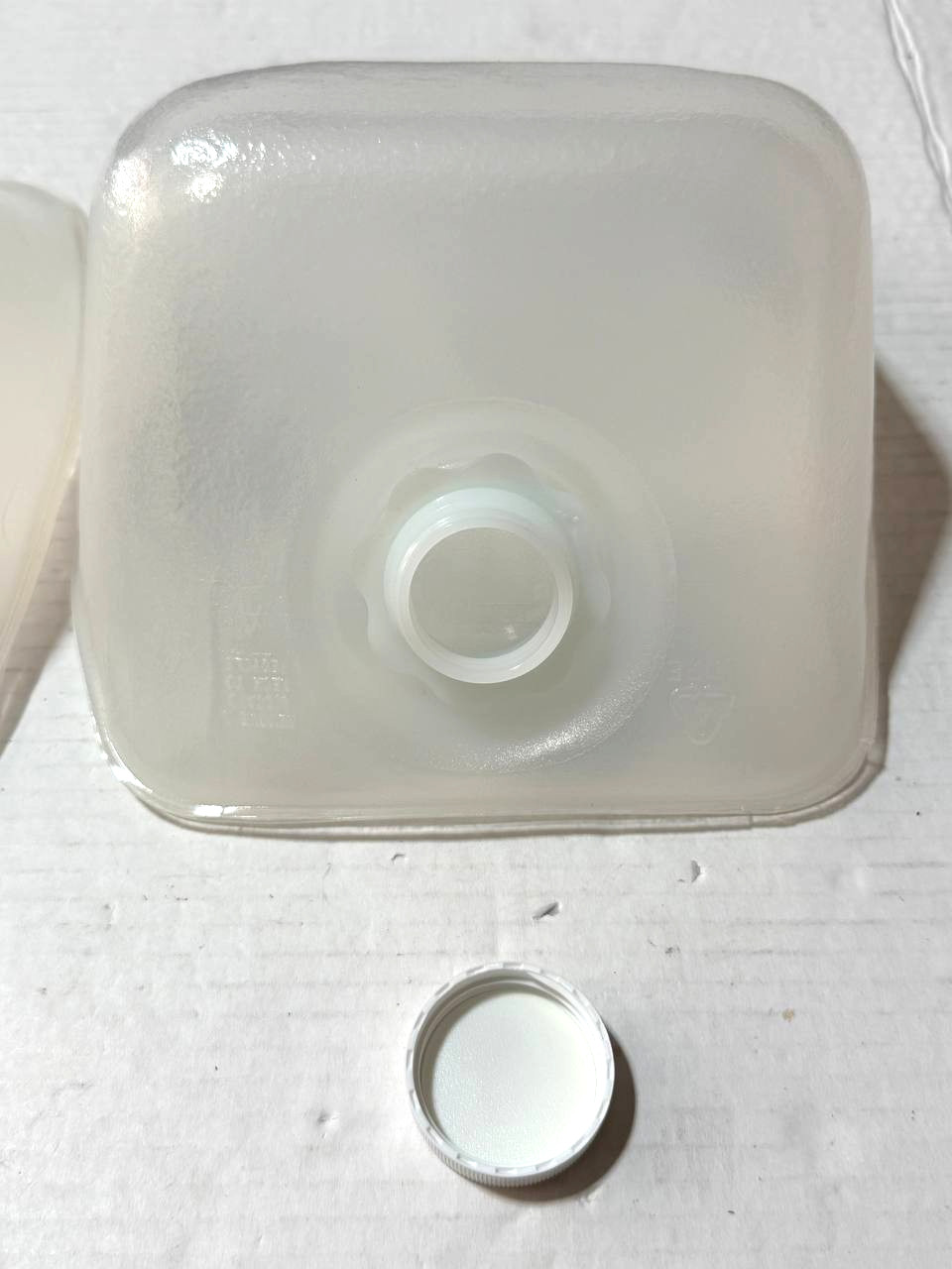 Lot of 2 FISHER SCIENTIFIC LDPE Cubitainers 4 Liters