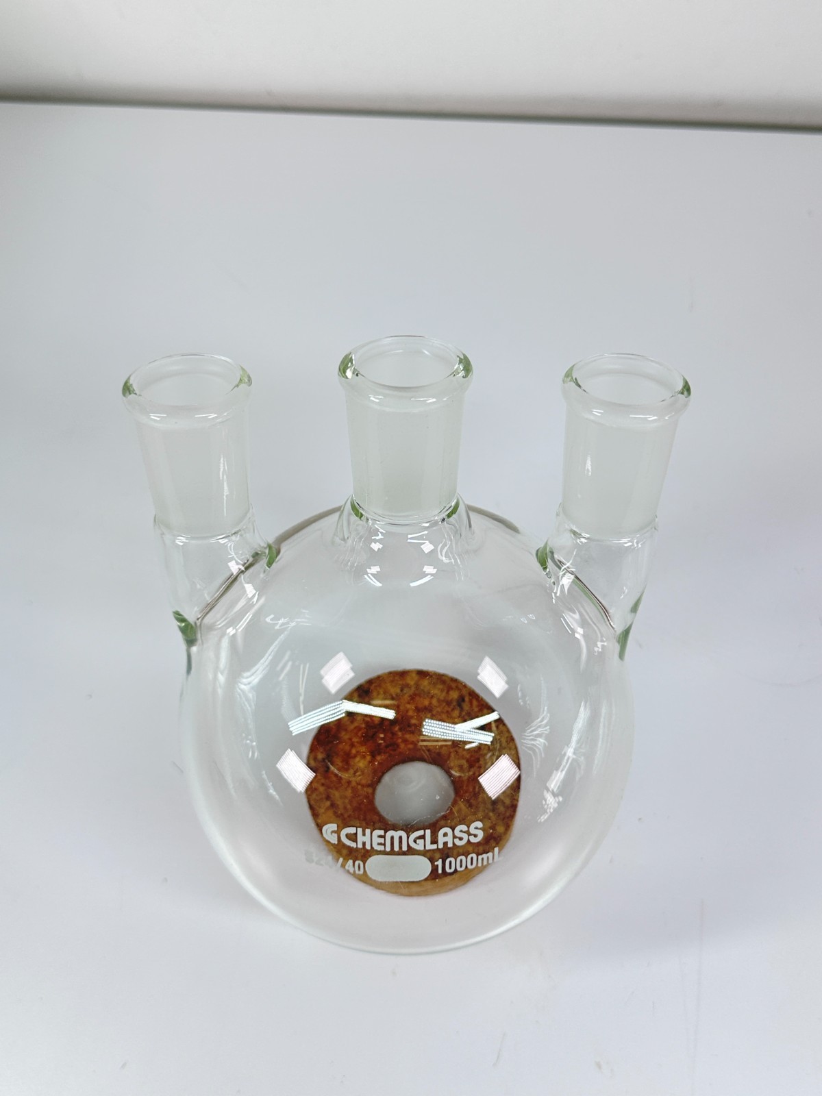 Chemglass Glass 1000mL Vertical 3-Neck 24/40 Round Bottom Flask, CG-1522-07