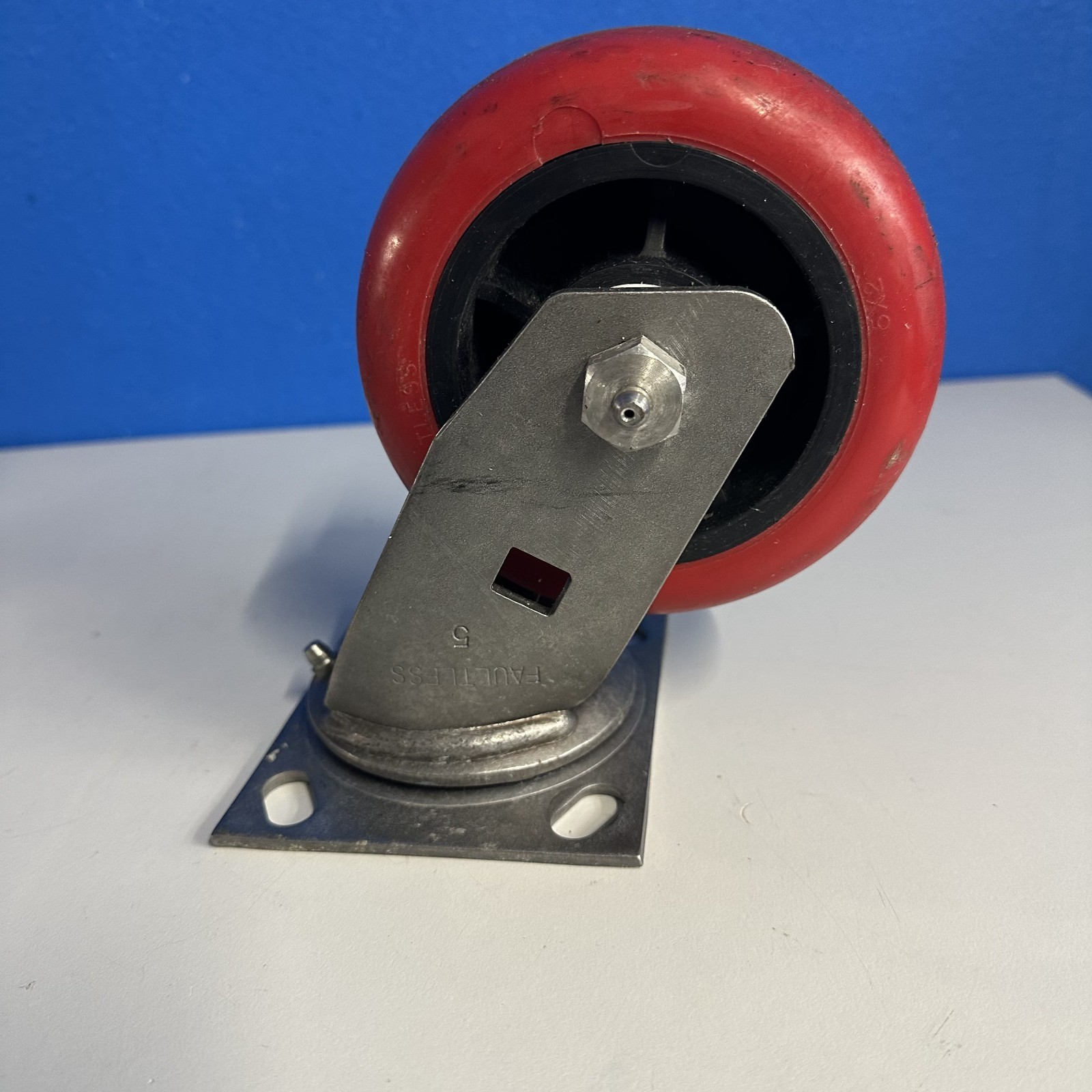1 Set of 4 Faultless 5″ Swivel Caster Wheel Brake Polyurethane Wheel Plate Mount