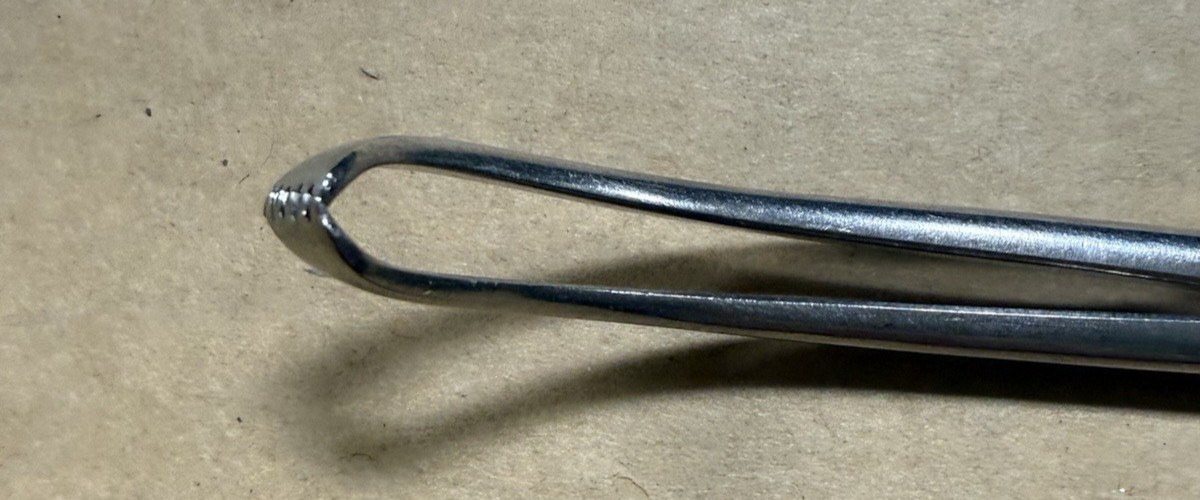 Sklar Schroeder Vulsellum Forceps 6×5 Teeth 9″ Overall Length