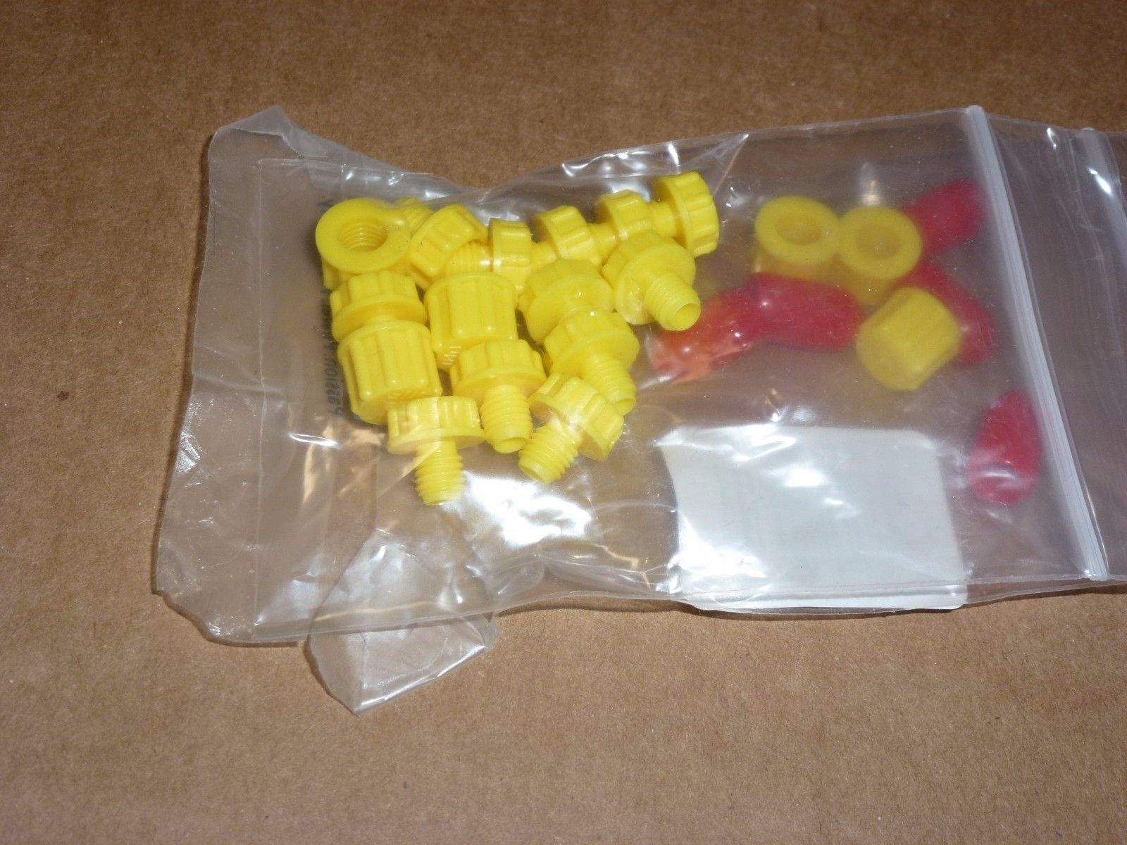 Dionex Caps (Unknown P/N) #209142 – H3