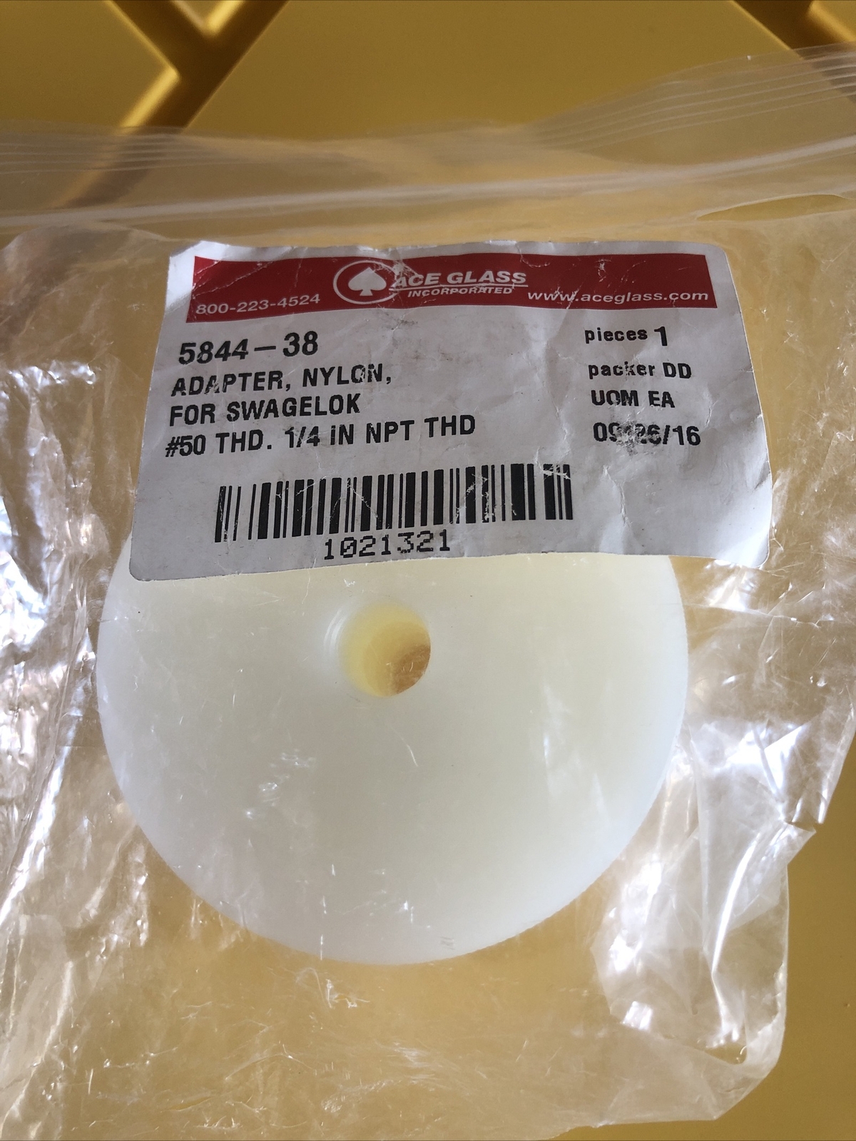 Ace Glass 5844-38 Adapter, Nylon for Swagelok #50 THD. 1/4” NPT THD