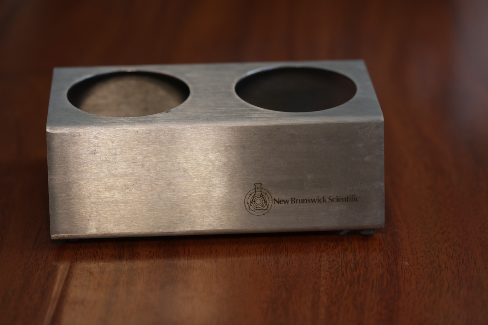 New Brunswick Scientific Holder Unknown Model