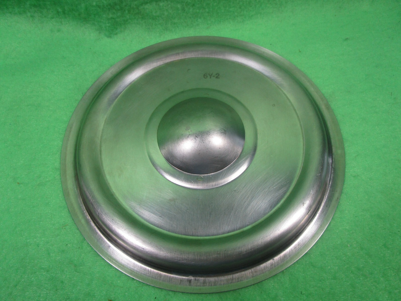 USED POLAR WARE STORAGE BEAKER LID 6Y-2 BAIN MARIE (6.125 QT/ 5.80 L)