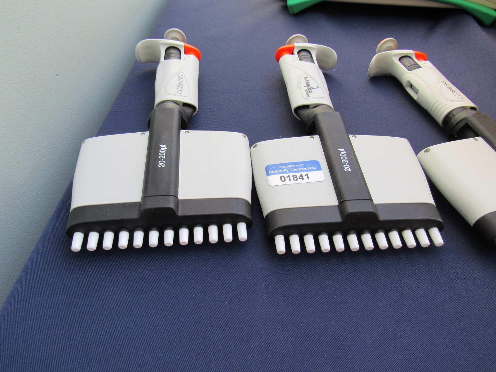 Corning Lambda Plus 12 channel pipette 20-200uL many available, GUARANTEED