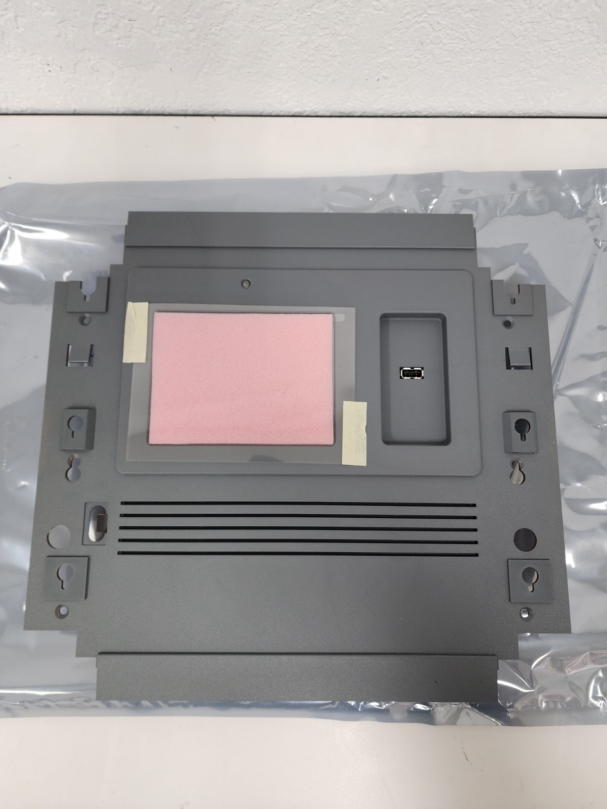 New, Thermo Fisher Scientific ULT Display Board 315198H01 Rev 4.51 Touch Screen