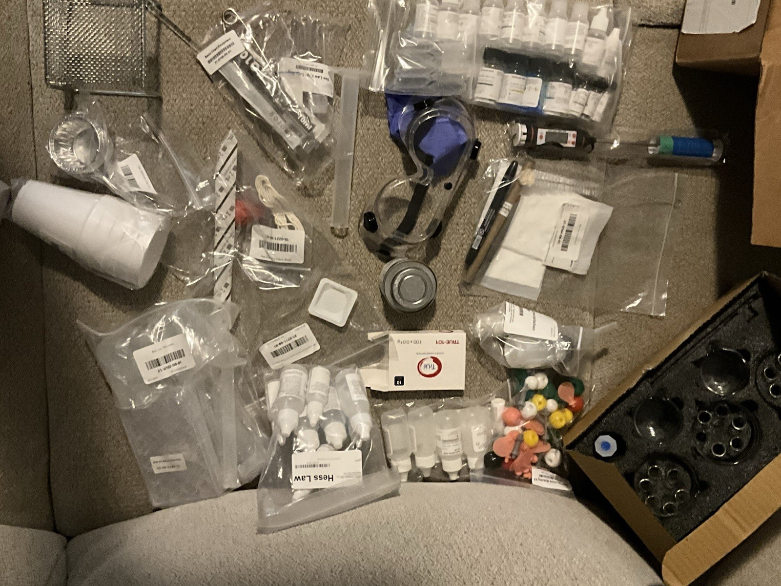 Science Lab Kit LP-01010695658 Barely Used, 1 Experiment And Dropped $80 Value