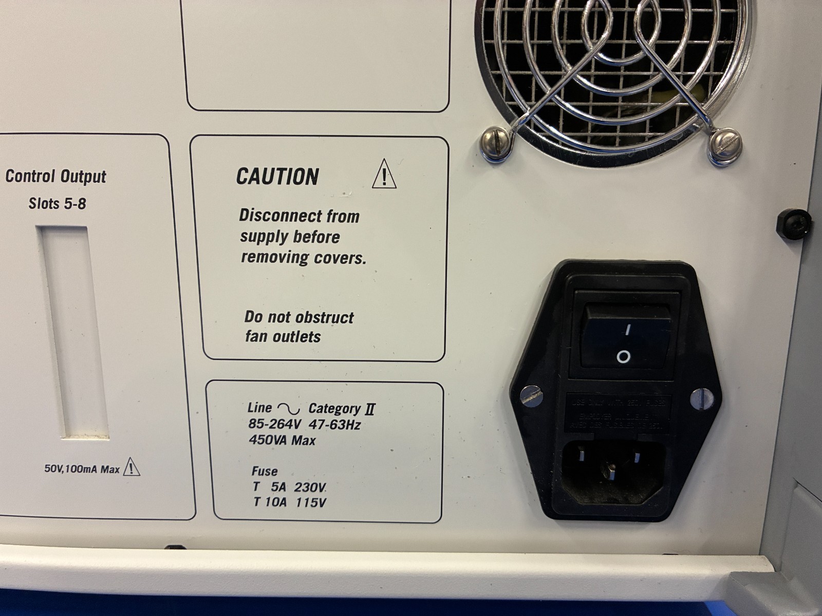 15575 Solartron Analytical 1400 / 1470E cell test system w/ 1455A frequence resp