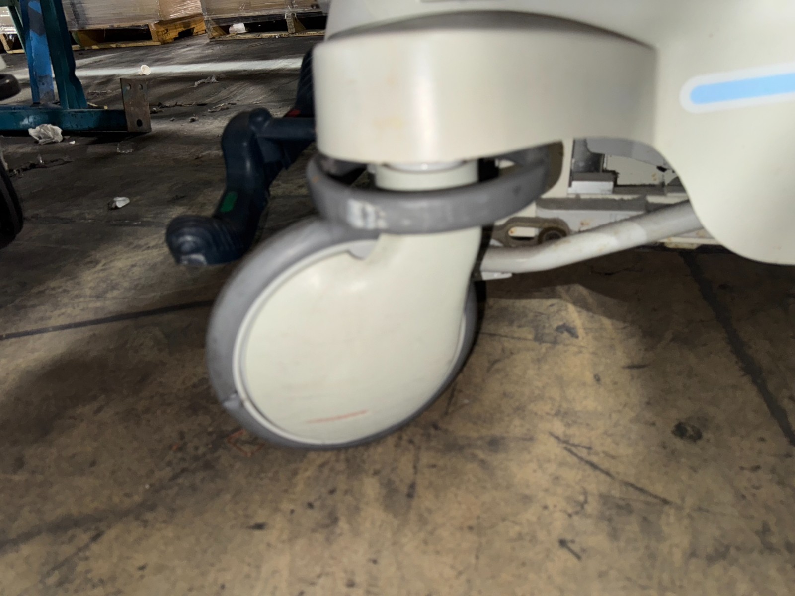 Stryker Big Wheel 1025 ZOOM Stretcher 2009 W/ mattress (F423)