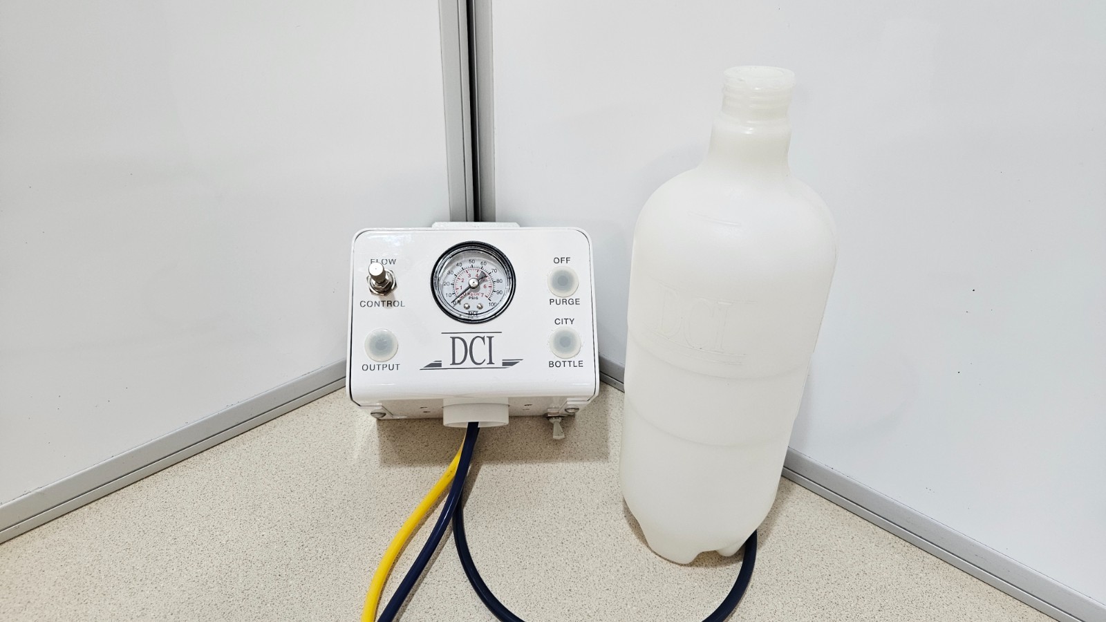 USED DCI Dental Water Bottle System w/ Flow Control and Bottle