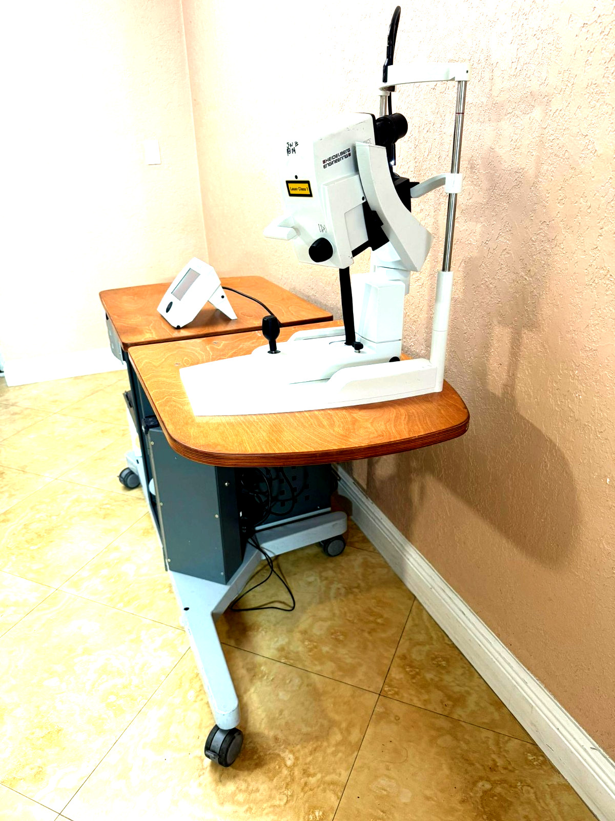 Heidelberg Spectralis HRA + OCT SPEC-CAM w/ Table 86006-53600 $29,499. obo