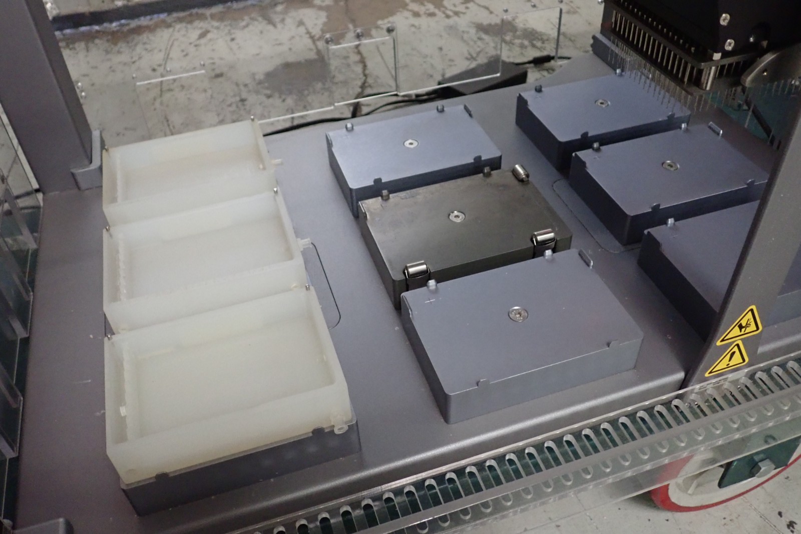 Agilent Bravo Automated Liquid Handler 96 lt 96-well Model 16050-102 w/ Extras