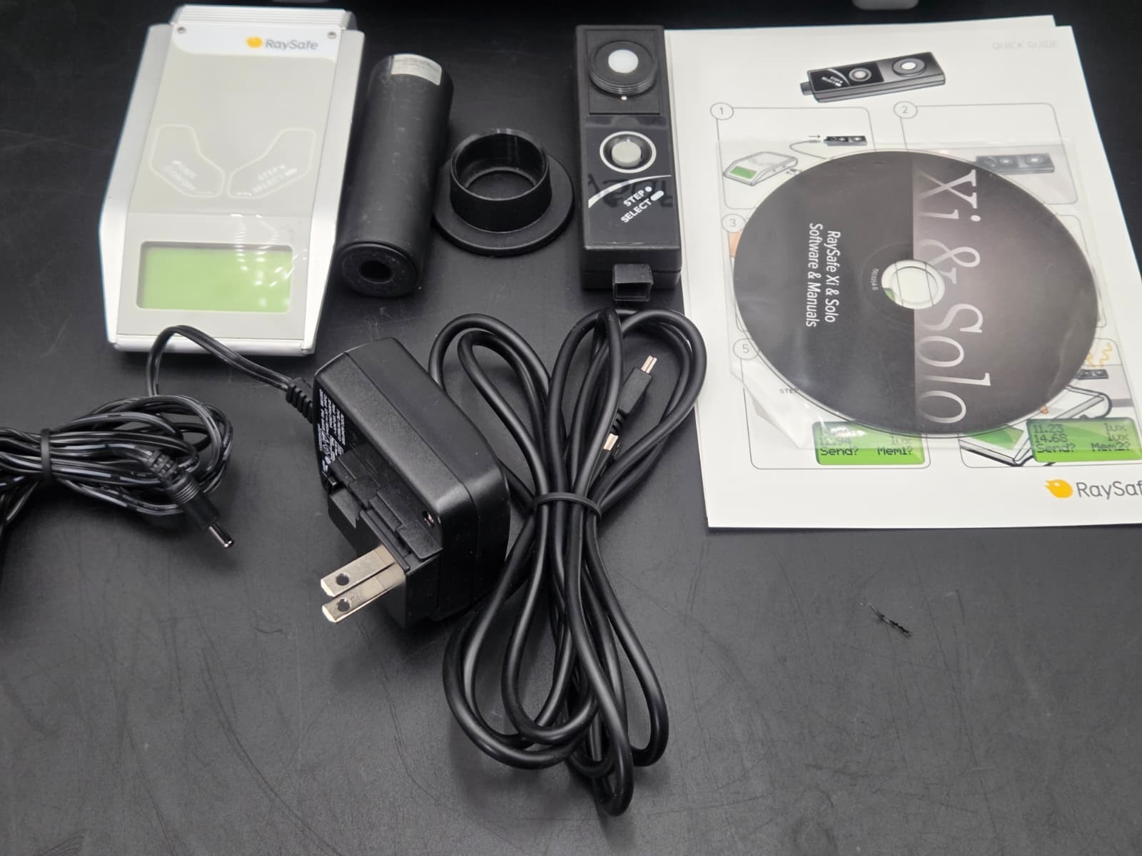 Unfors RaySafe 8201023-D Xi Radiation Meter Base Test Kit w/ Accessories