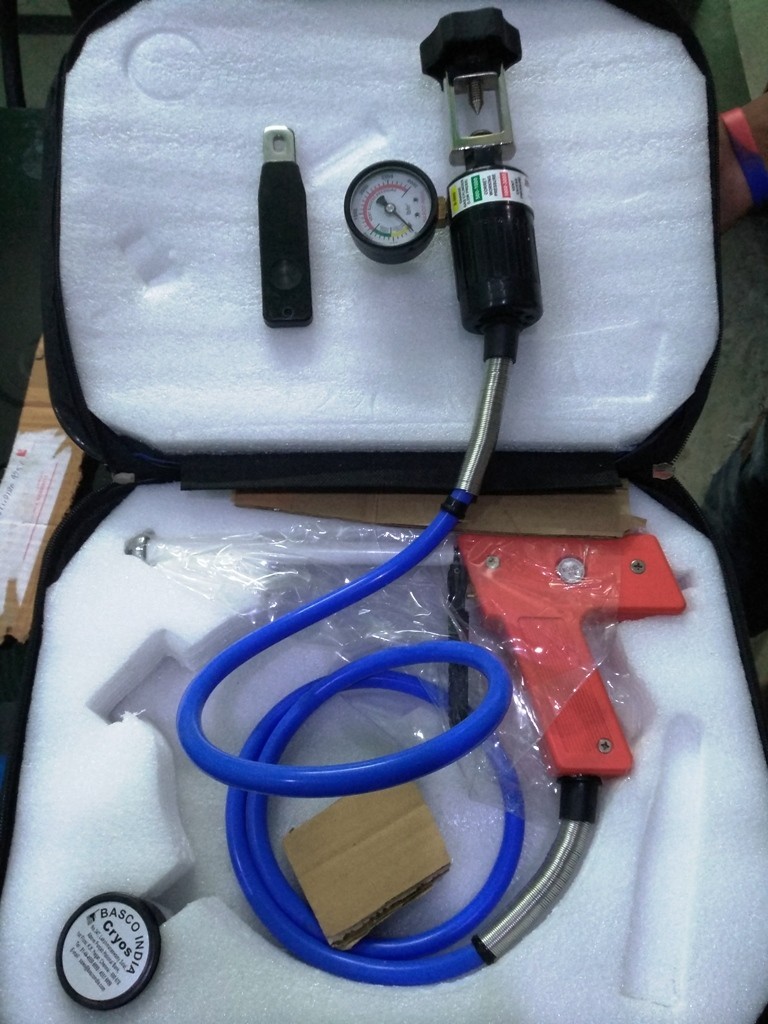 Basco Cyro Surgical Gun Using Nitrous Oxide for surgery ENT Dermatology