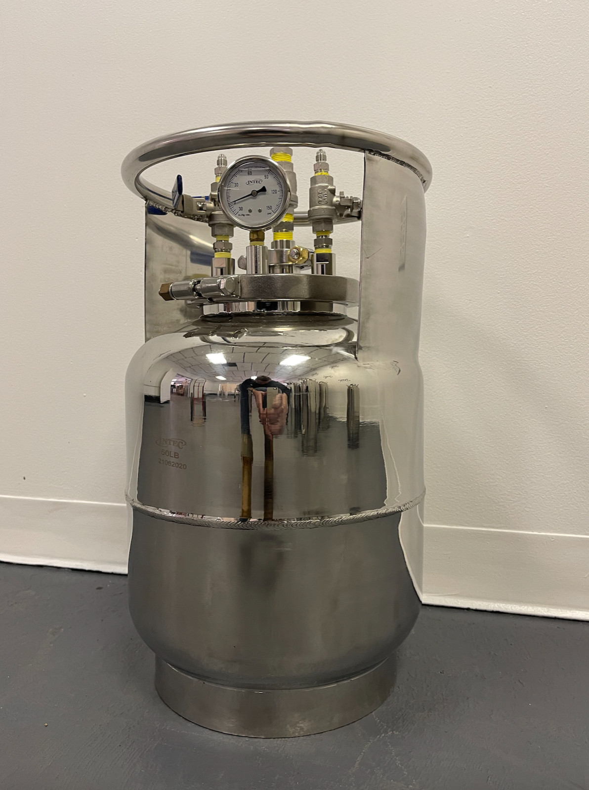 50 lb Stainless Steel Solvent Delivery / Recovery Tank-4 Closed Loop Extractor