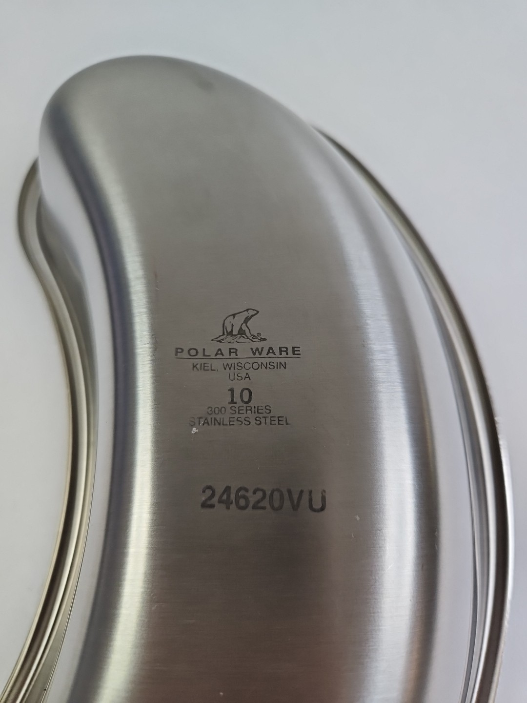 Polar Ware 300 Series #10 Kidney Basin