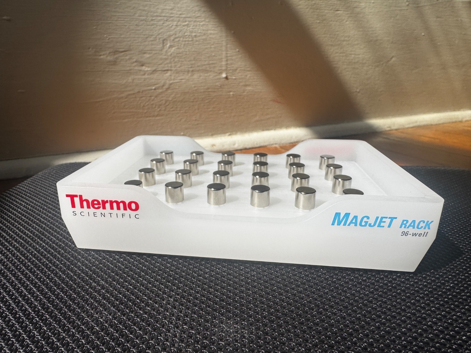 Thermo Fisher MAGJET Rack 96 well