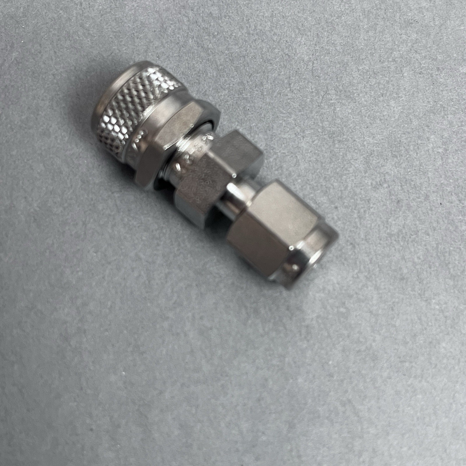 Biotage Union 1/4 x 1/8 with Knurled Nut and PFA Ferrules Pack of 3 Unions