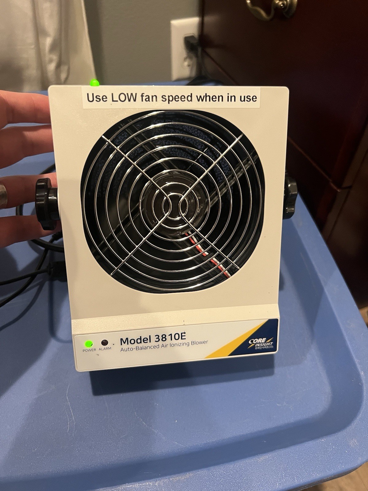 Core Insight 3810e workstation Ionized Blower Fan