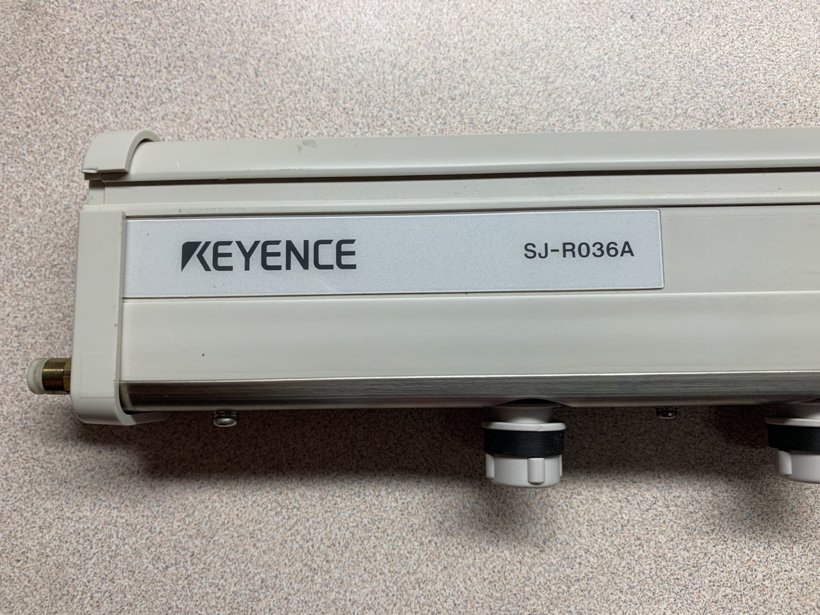 Keyence SJ-R036A Static Eliminator Ionizer Bar 24VDC