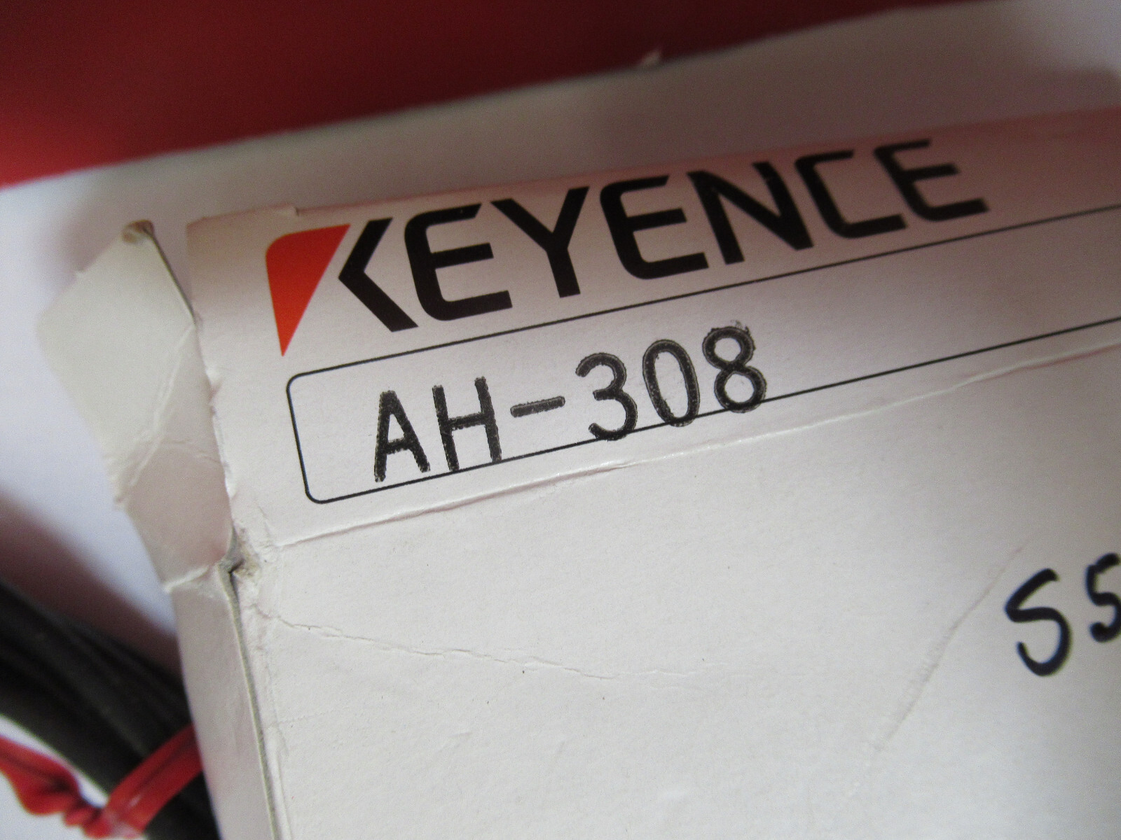 KEYENCE JAPAN AH-308 SENSOR AS PICTURED #S5-A-03