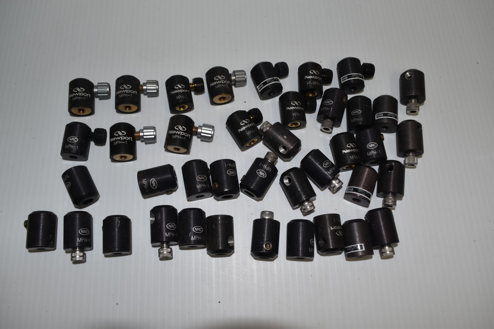 *JM* NEWPORT MPH-1 OPTICAL POST – LOT OF 40 (SML32)
