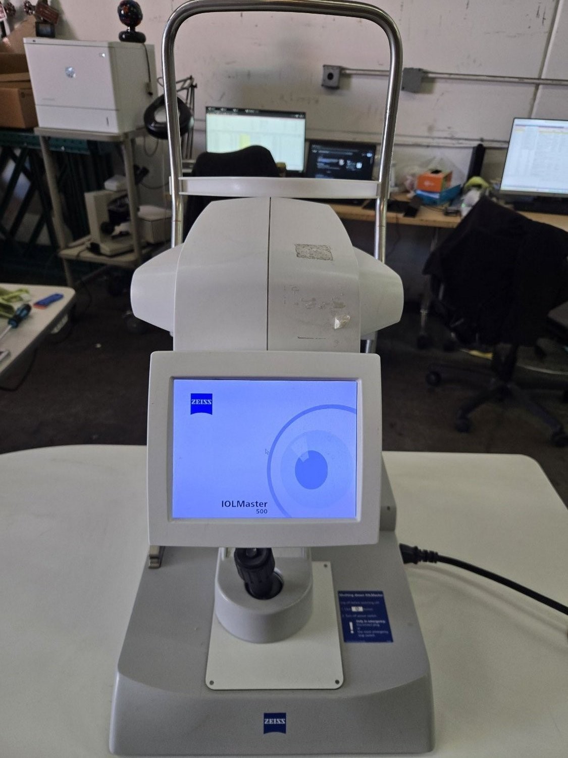 Carl Zeiss Meditec AG IOLMaster 500 Optical Biometer White W/ Lifting Table