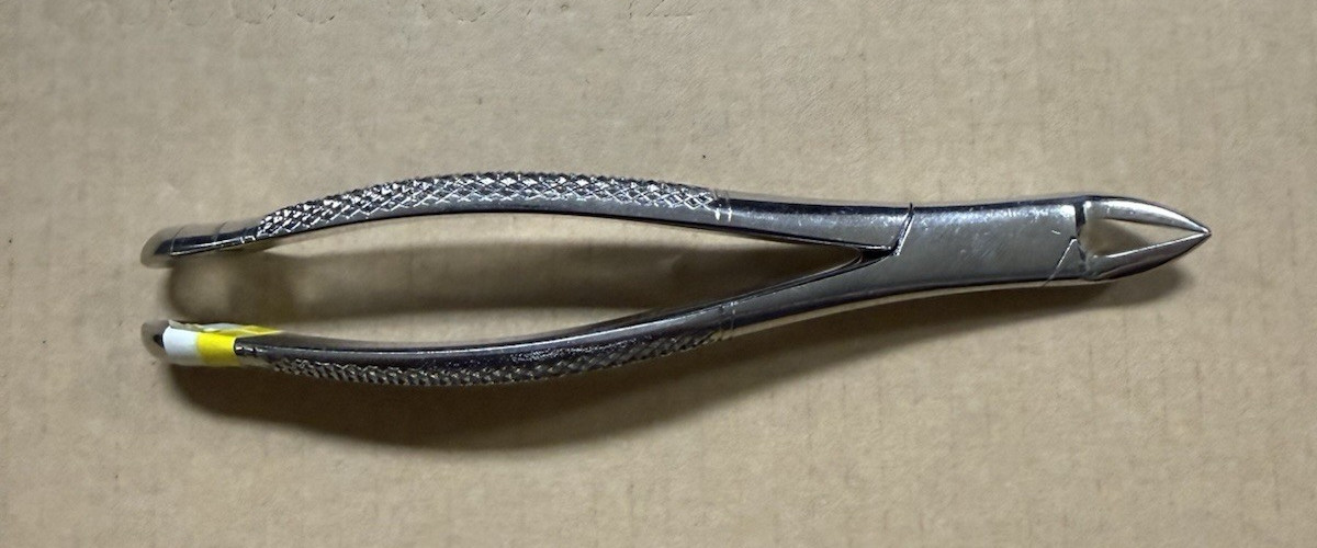 Stainless Steel Dental Extracting Forceps #150, 7″ Overall Length