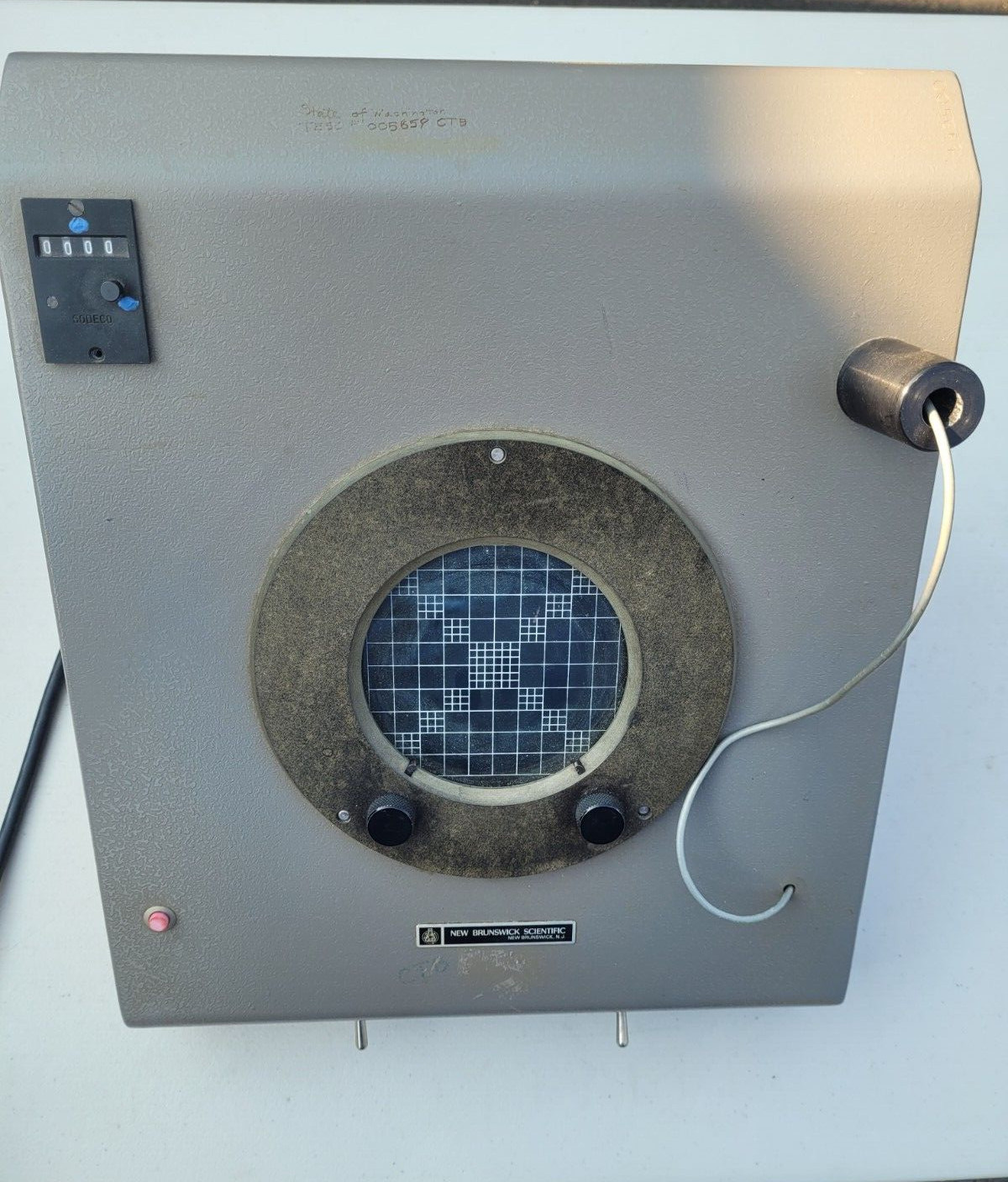 NEW BRUNSWICK SCIENTIFIC COLONY COUNTER MODEL C-110 W/ MANUALS DRAWINGS