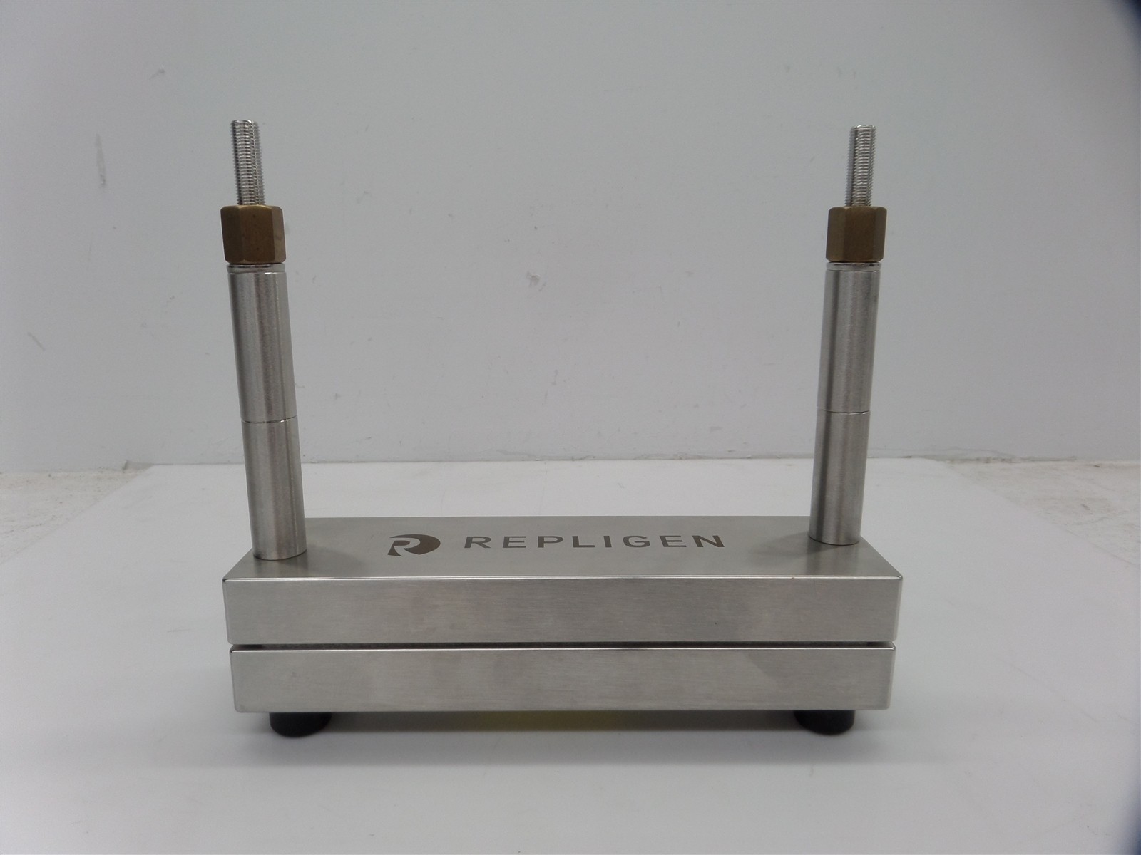 Repligen SIUS 2-Bolt Manual Clamp
