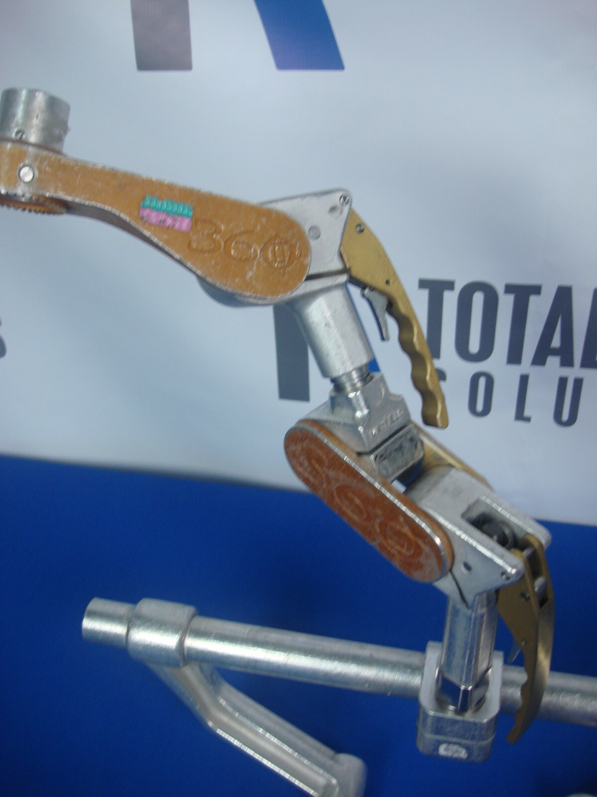 INTEGRA MAYFIELD ULTRA 360 A2009 CRANIAL STABILIZATION PATIENT SKULL POSITION