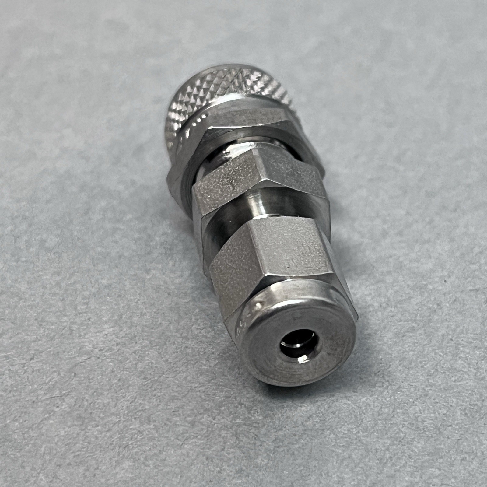 Biotage Union 1/4 x 1/8 with Knurled Nut and PFA Ferrules Pack of 3 Unions
