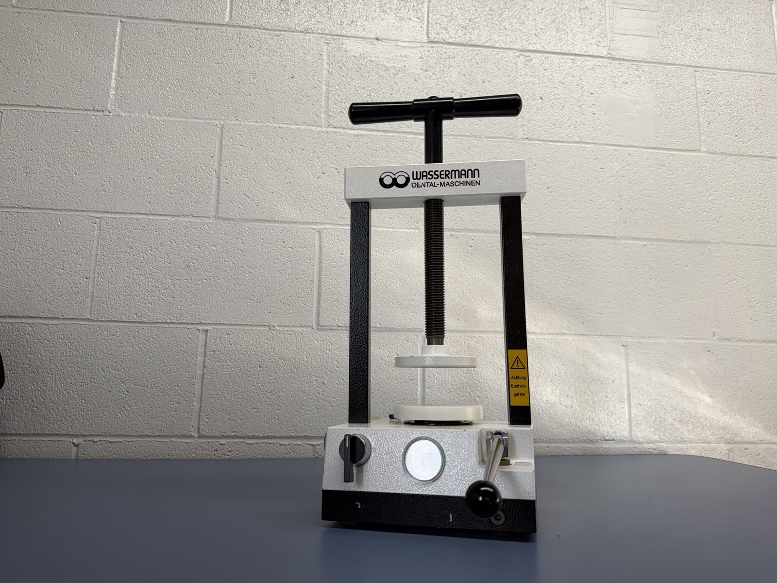 Wassermann Dental-Maschinen Hydraulic Press Model WW-33 Made In Germany