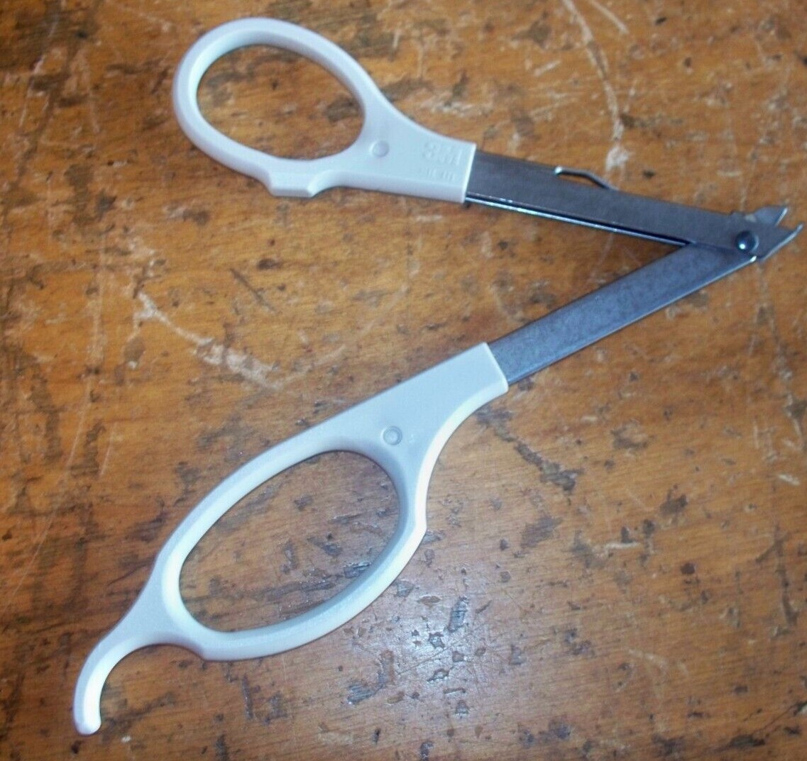 Lot of 10 3M SR III Precise Disposable Skin Staple Removers