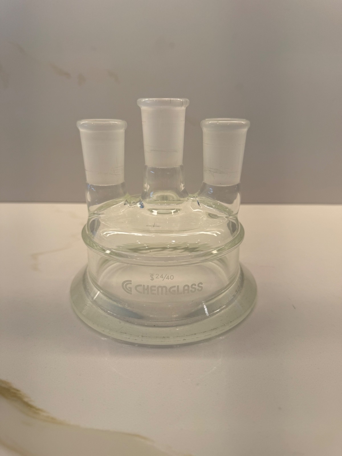 ChemGlass – Reaction Vessel Lid, 3-Neck, 24/40 – CG-1940-01