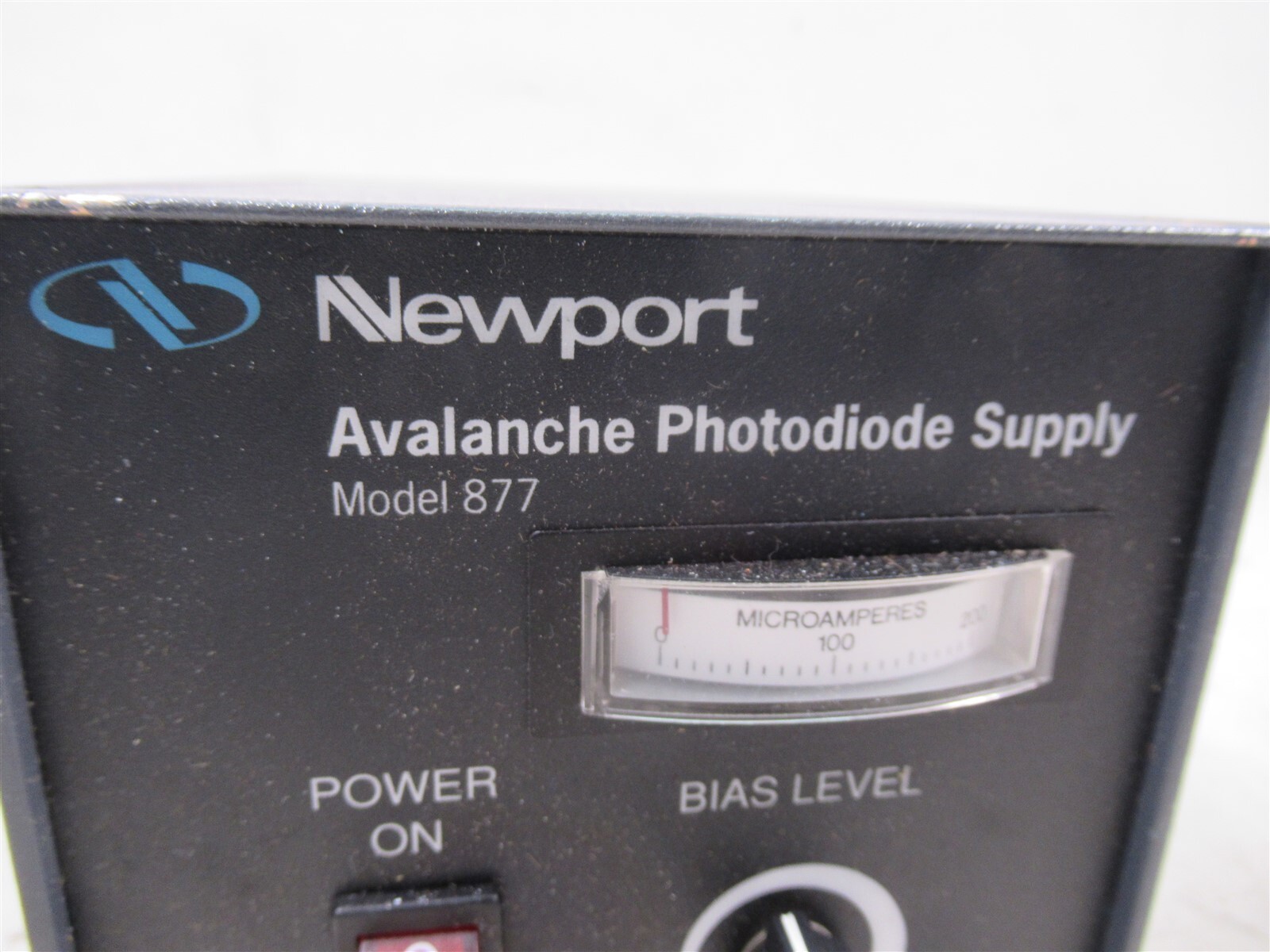 Newport 877 Avalanche Photodiode Supply Benchtop Laboratory Device