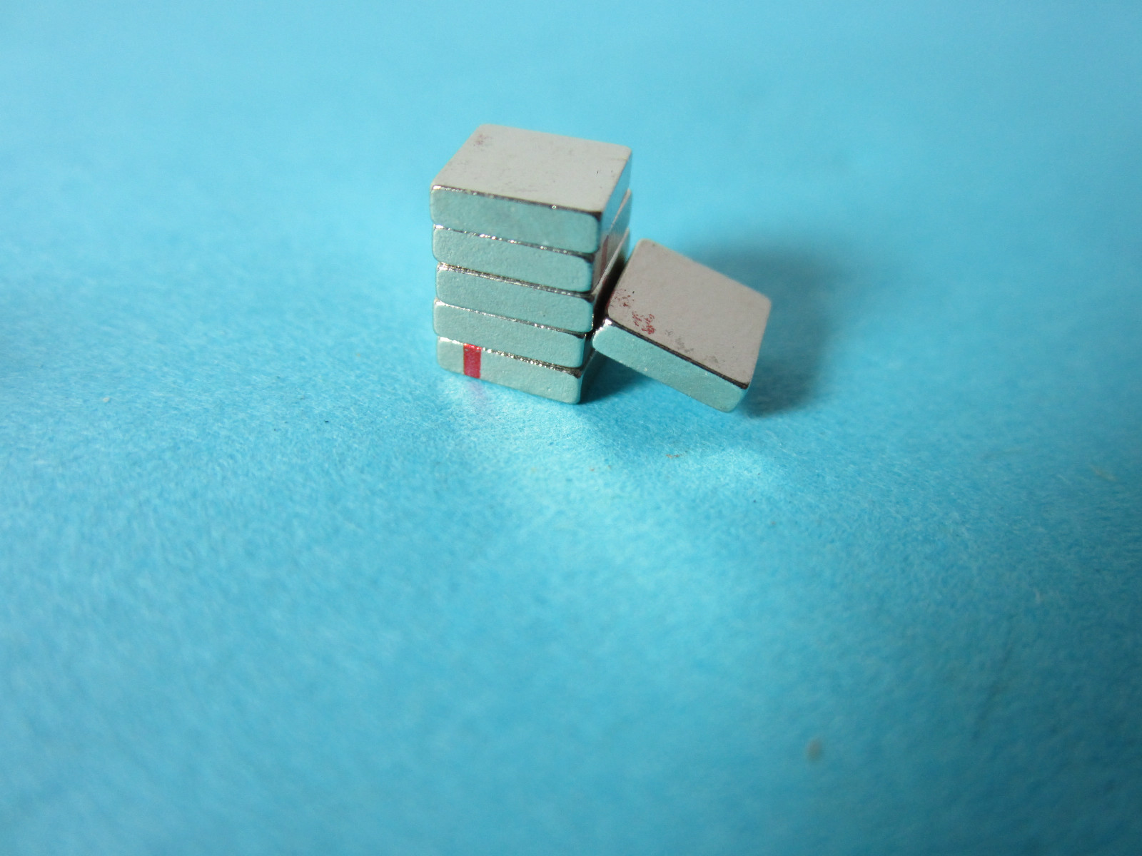 LOT 10 EA MINI MAGNETS N33 VAC GERMANY 6x6x1.6 mm BIN#30-24
