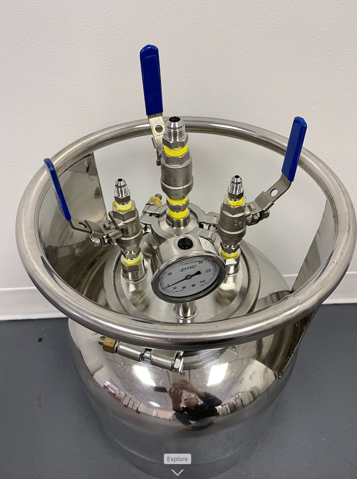 50 lb Stainless Steel Solvent Delivery / Recovery Tank-4 Closed Loop Extractor