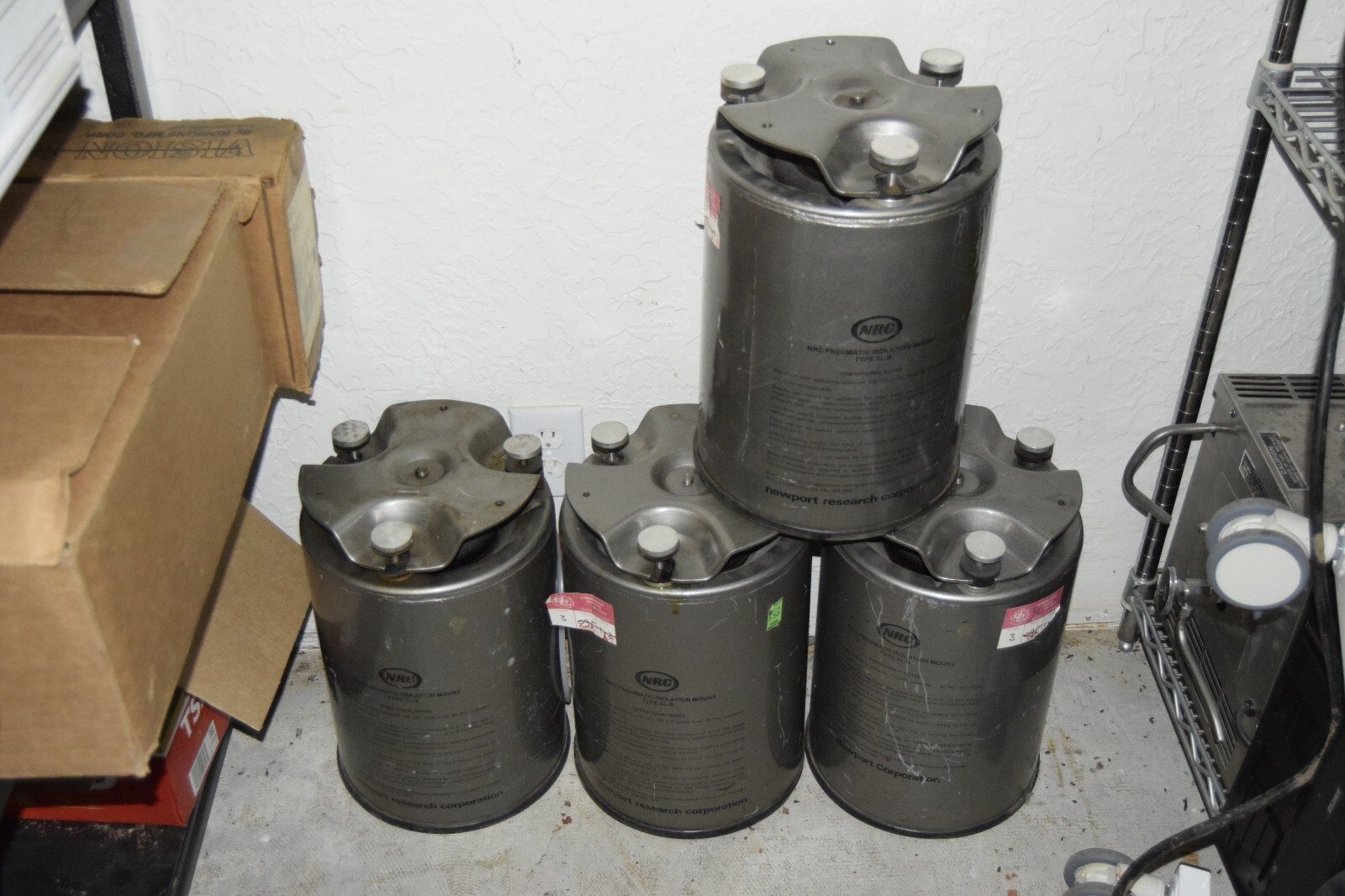 NRC Newport Research Corp Pnuematic Isolation Mount Type XL-B 15″ (1 unit only)