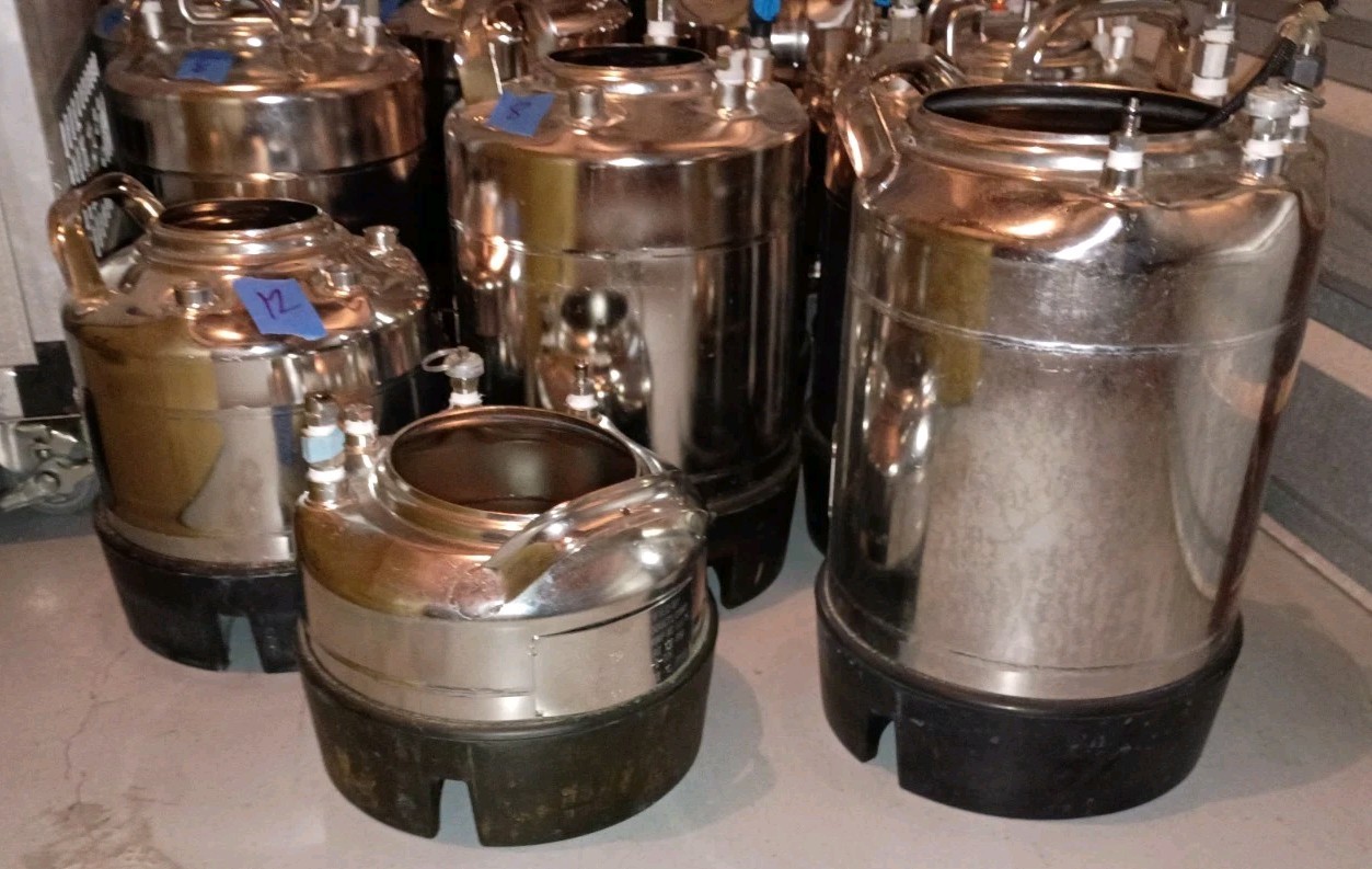 Alloy Product Stainless Steel Tank Pressure Vessel As Is for Parts(One)