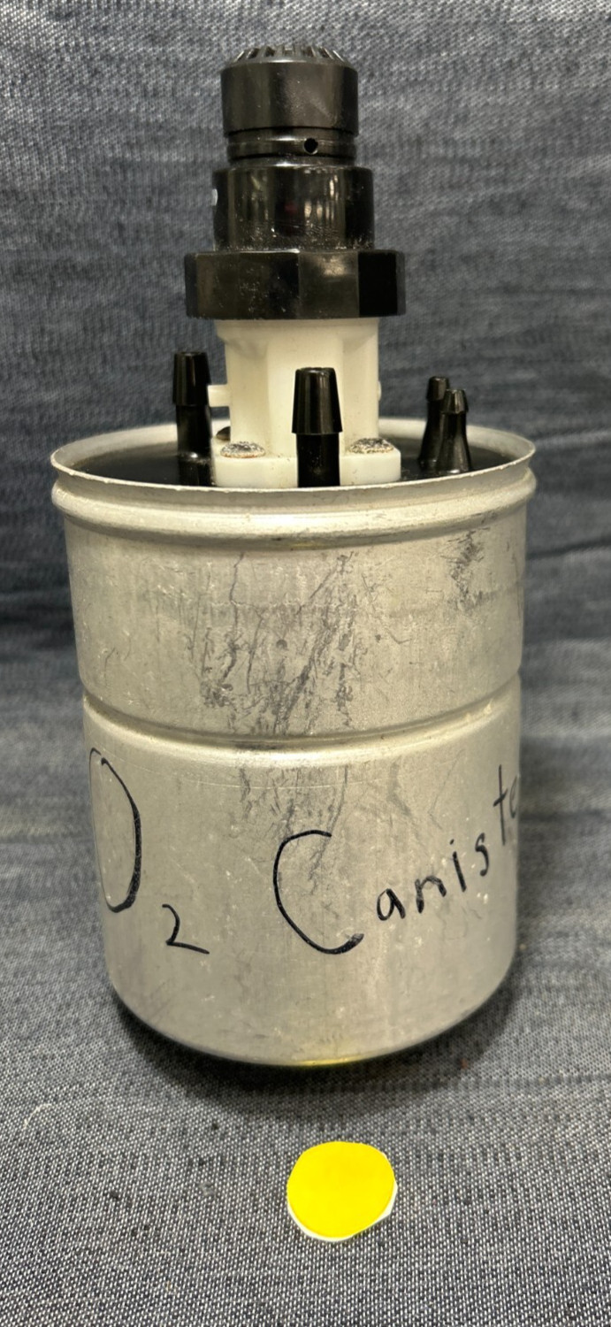 INVACARE 02 CANISTER 4-1/8″ X 3-1/2″ W/UNBRANDED REGULATOR
