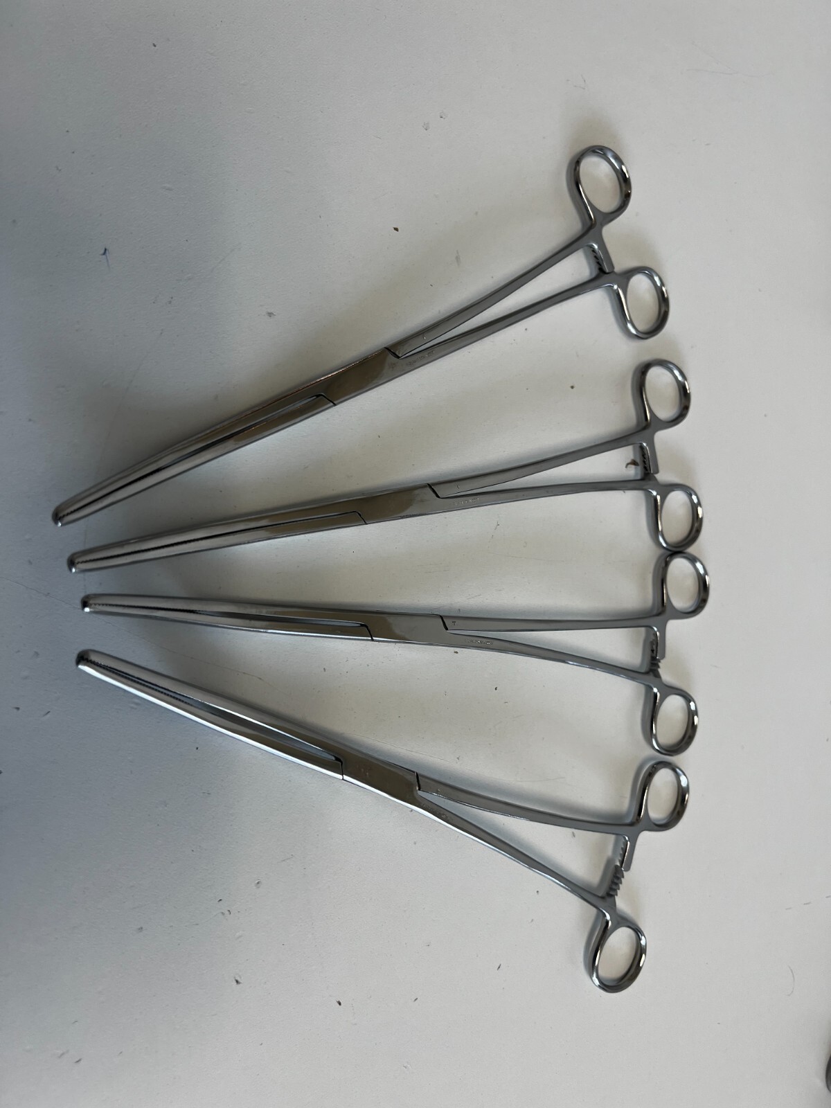 LL8: Lot of 16 Surgical Instruments