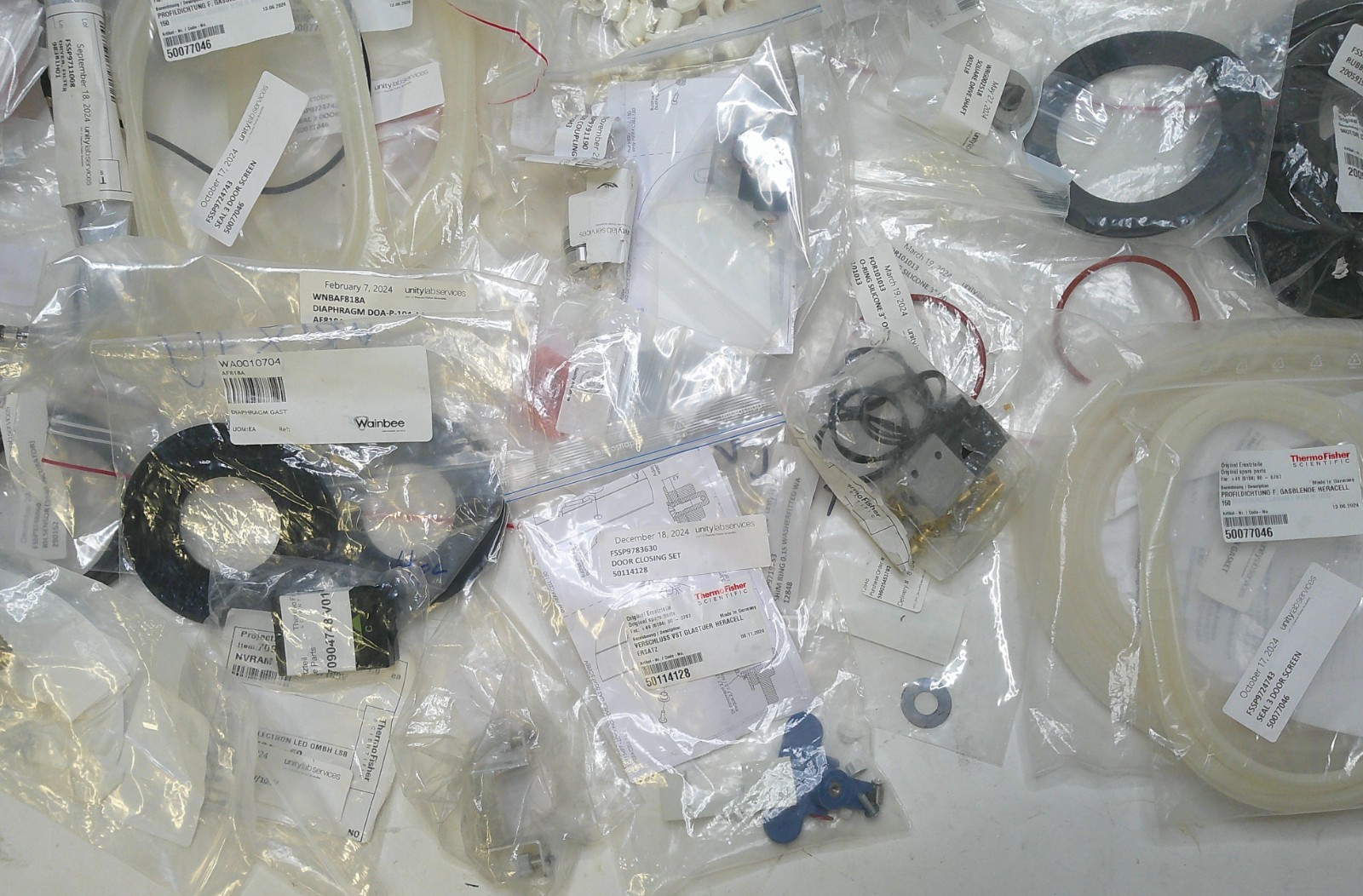 Joblot of 42 Pcs Thermo Fisher Scientific Parts