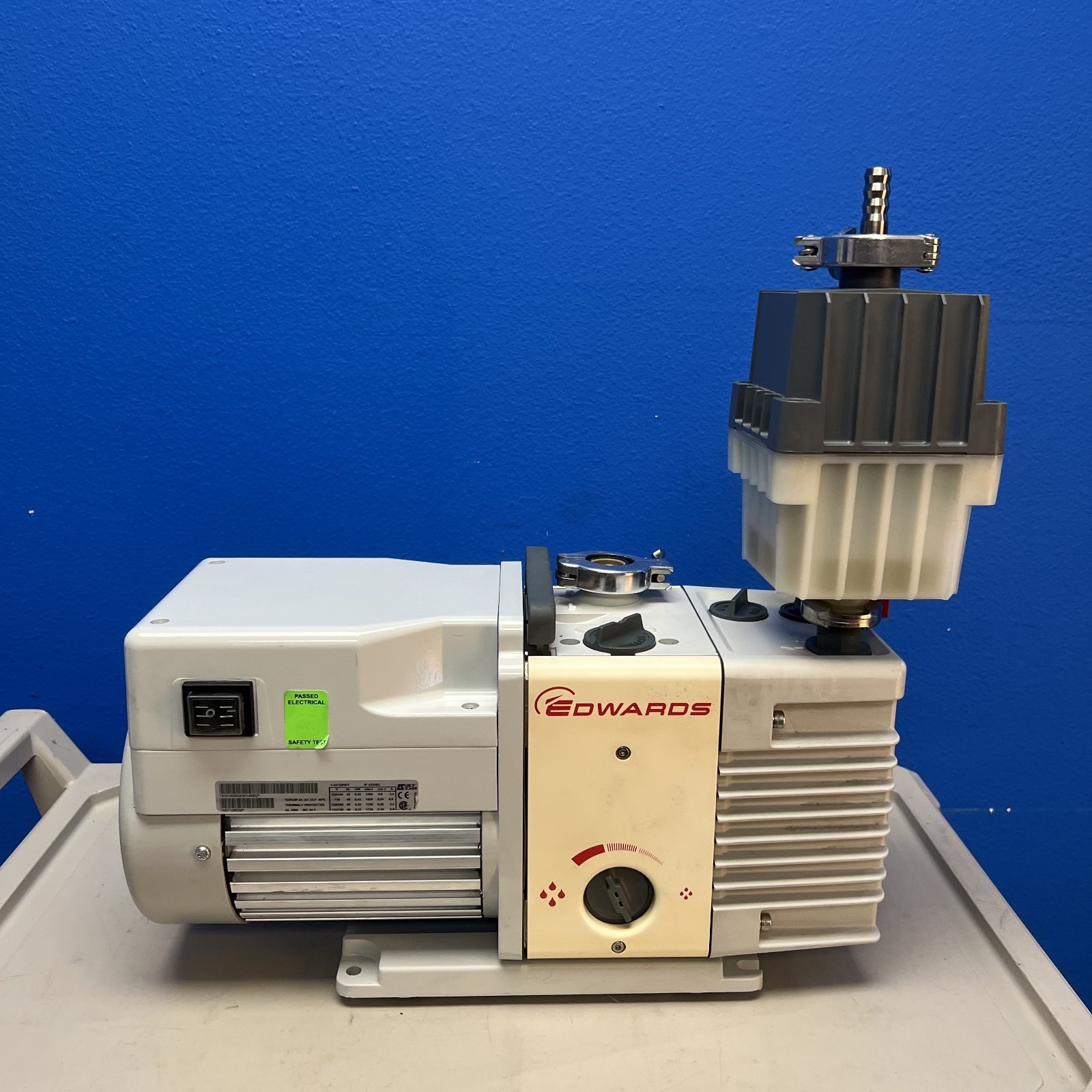 Edwards RV3 Rotary Vane Vacuum Pump P/N A65201903 w/ Oil Mist Filter EMF20