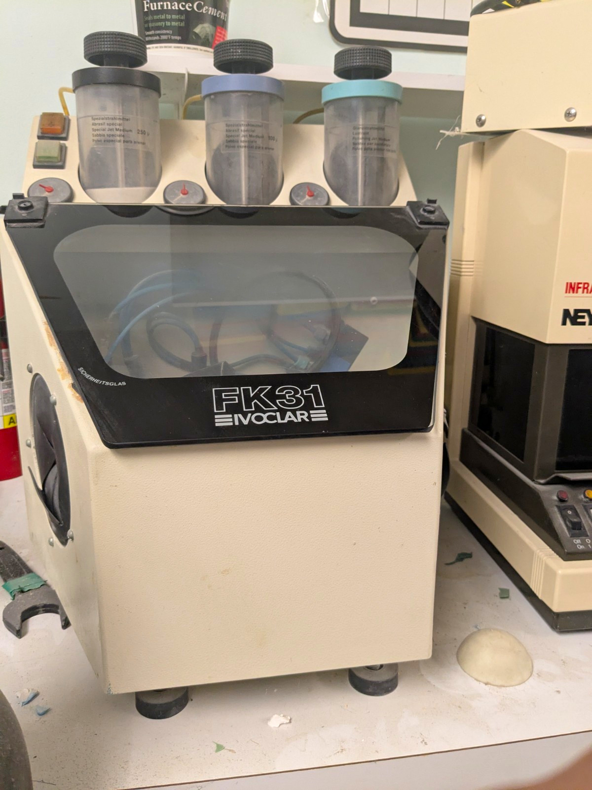 Ivoclar FK31 Dental Laboratory Sandblaster Abrasive Blaster Unit